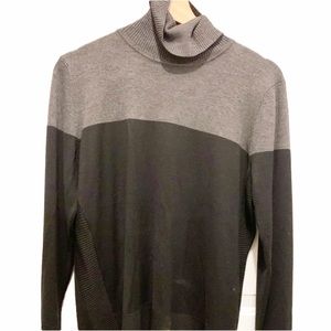 NEW - L - Cable and Gauge - Turtle Neck Long Sleeve Sweater